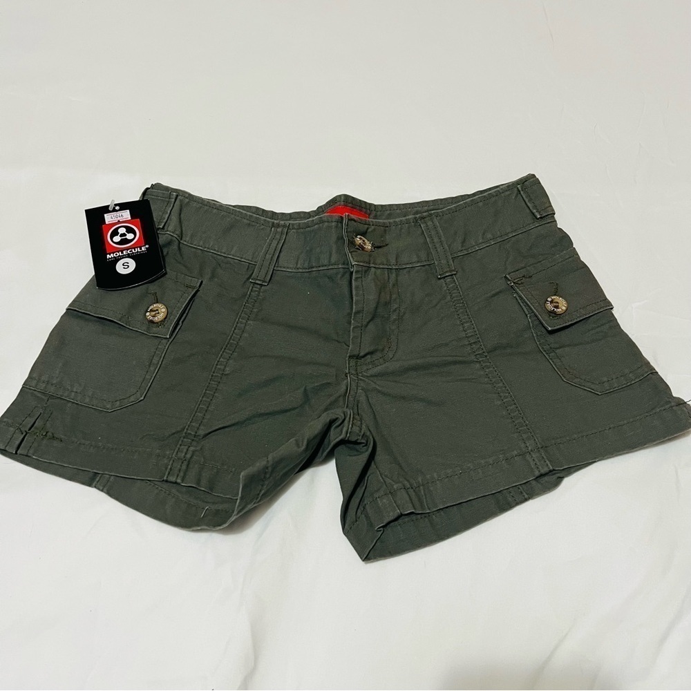 NWT Molecule Wahini Cargo Shorts
